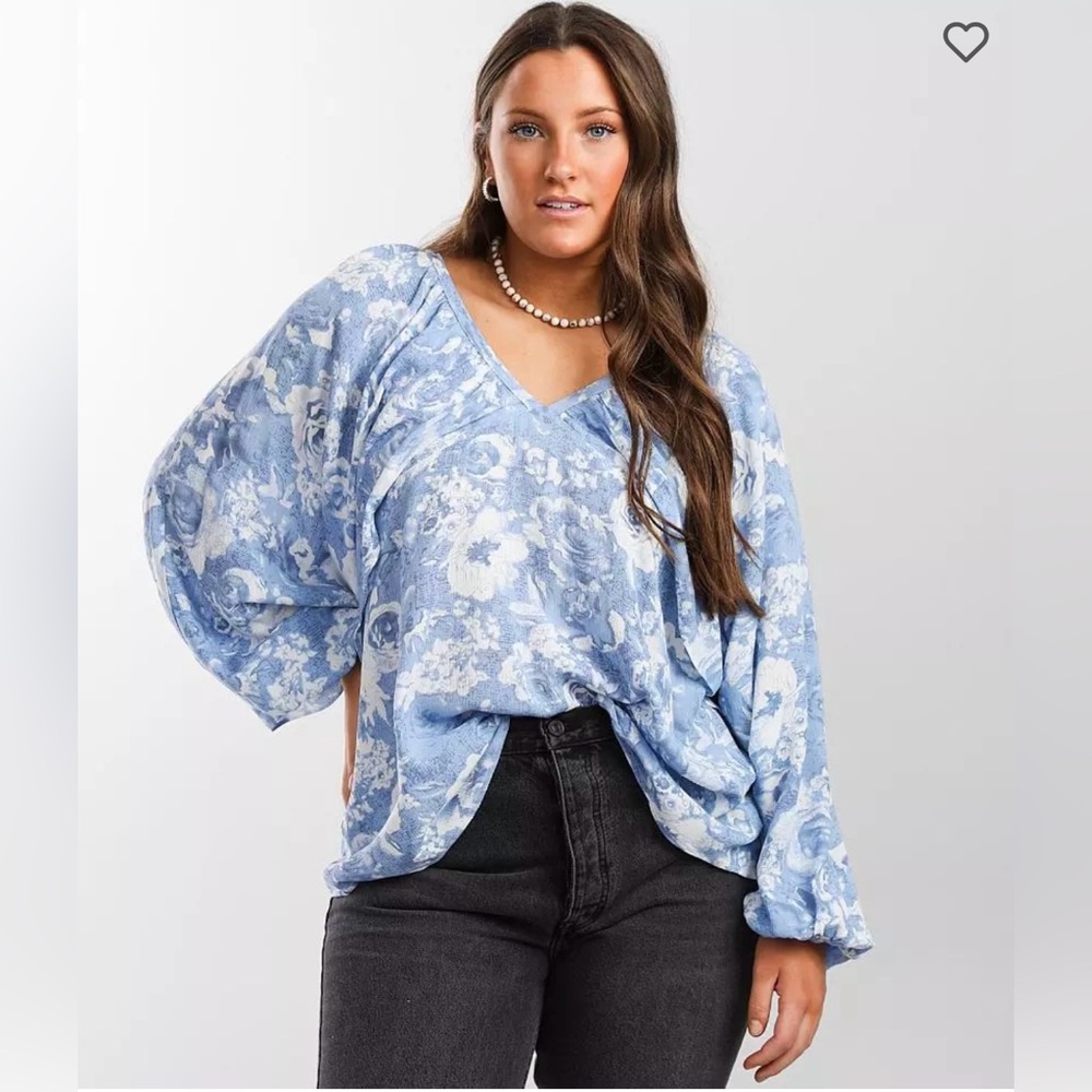 Daytrip flowy open back blouse